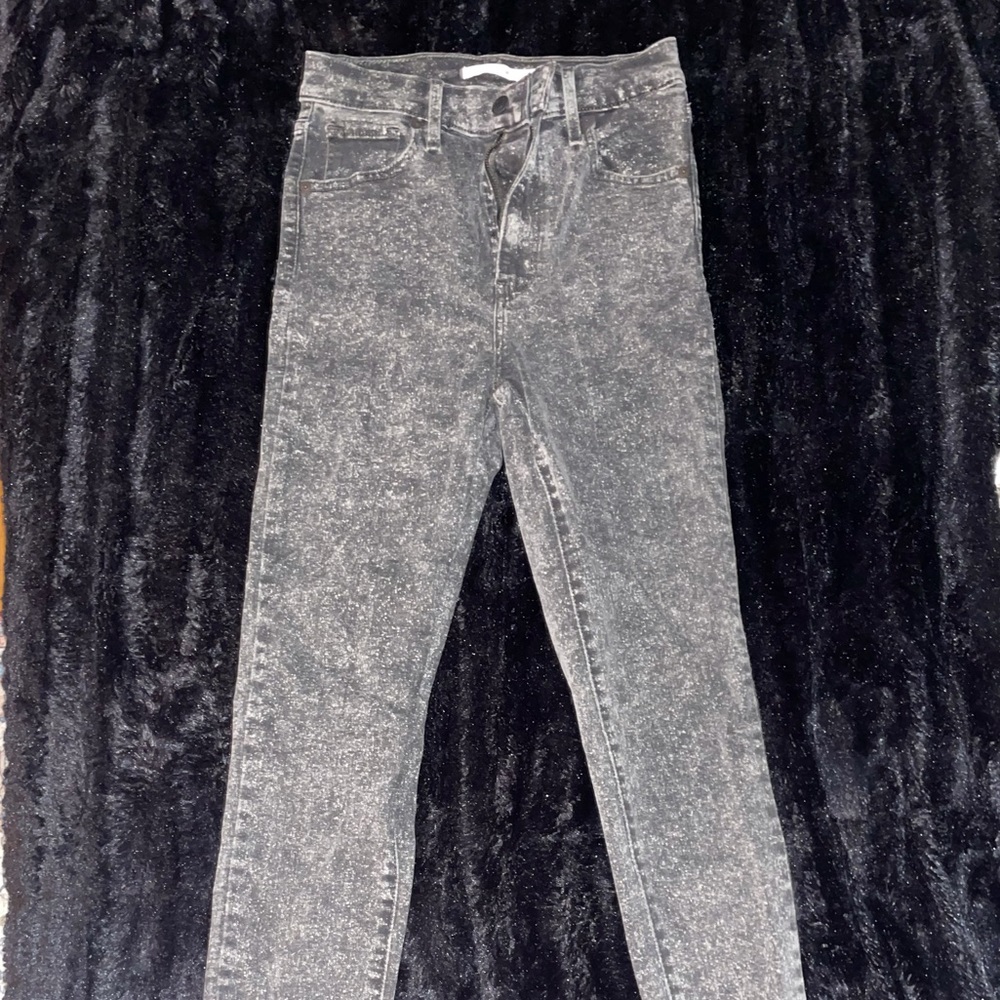 Levi’s skinny jeans, worn once, perfect condition.